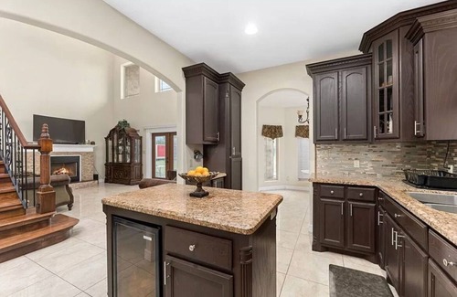 Los Fresnos House | Beautiful 2 acre ranch house 20 min from the beach.