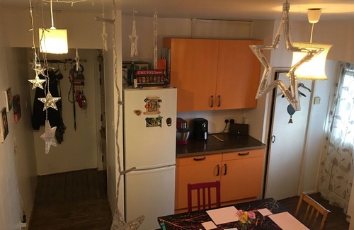 Barking Apartment | Beautiful 2-bed Apartment in Dagenham