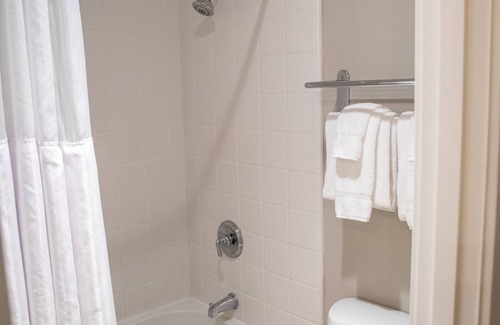 Bend Resort | Beautiful 2 Bedroom, 2 bath Condo at the Seventh Mountain Resort.