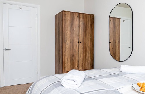 Purley Apartment | Beautiful 2bed Apartment with Parking in Purley
