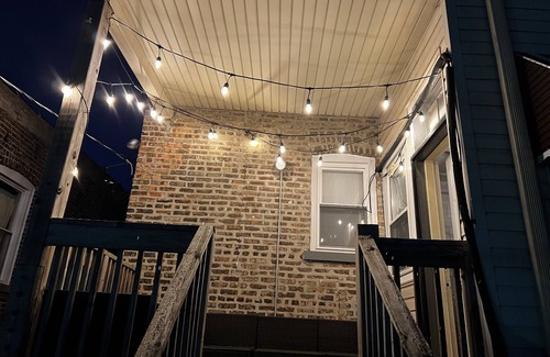 Gresham Apartment | Beautiful 2nd Floor Apartment