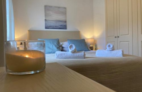 Mullacott Cabin | Beautiful 3-bed Coastal Lodge