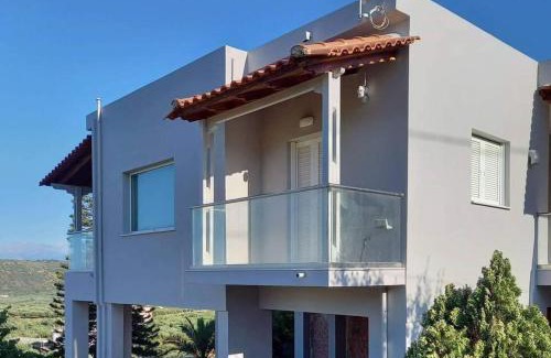 Kamara Kalidonias House | Beautiful 3-Bed House in Chania with garden
