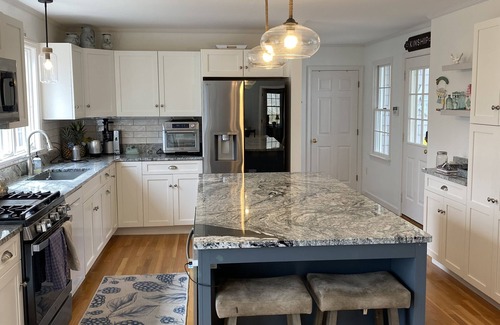 South Chatham House | Beautiful 3 bedroom Cape with spacious deck and hot tub