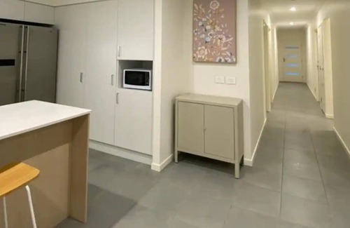 Ripley House | Beautiful 3 bedroom home in Ripley, 4 min drive to Ripley town centre