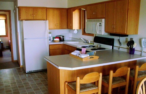 Alexandria Apartment | Beautiful 3 bedroom unit at resort, sleeps 8