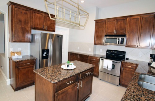 Little Elm House | Beautiful 3 Bedroom Home W/Pool - 5 min away from Lake!