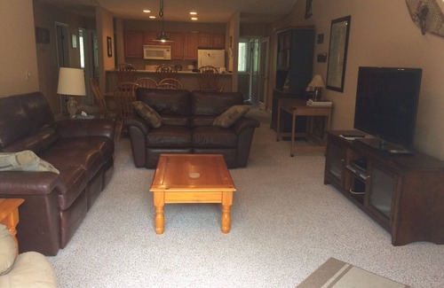 Lincoln Condo | Beautiful 3 Bedroom Vacation Condo in Forest Ridge with Great Views & Amenities