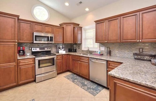 Tranquil Harbour House | Beautiful 3 BR/2.5 BA Home-Close to Beach & Waterway-Private POOL-Sleeps 8