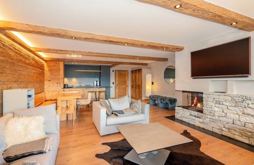 Verbier Apartment | Beautiful 3-room apartment completely renovated, bright with views of the village and the mountains.