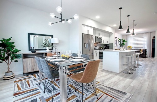 Southeast Calgary House | Beautiful 3bed~close to Spruce Meadows~20% off weekly &25% off in October stays!