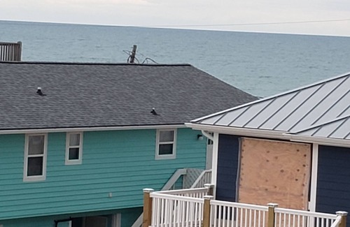 Surf City Cottage | Beautiful 4 bed 3 bath beach cottage with wonderful ocean views