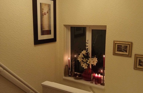 Wolverhampton Apartment | Beautiful 4-bed Apartment in Wolverhampton