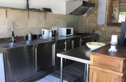 Rustrel House | Beautiful 490m2 property for 25 people with swimming pool in the Luberon