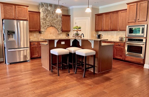 North Augusta House | Beautiful 5 BR, 3 BA, home only minutes away from the Masters and Peach Jam!