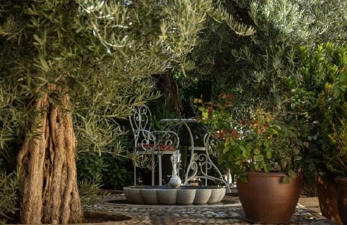 Castronuno House | Beautiful Alamedas - el arte de descansar entre jardines y viñedos