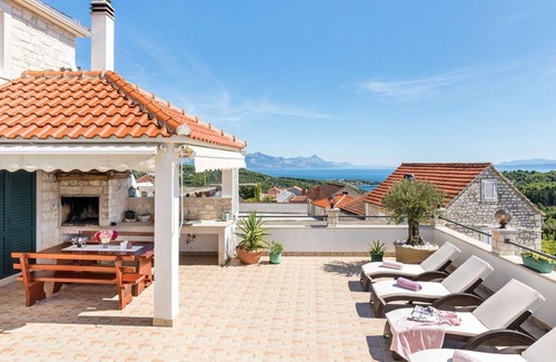 Selca Cabin | Beautiful and authentic Dalmatian house with private pool, 1,5 km from the sea