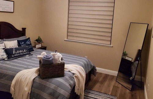 Roseville House | Beautiful and clean Cozy room
