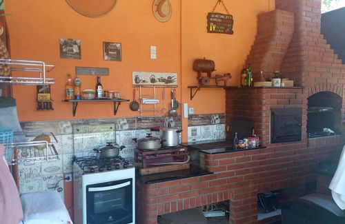 Paruru House | Beautiful and cozy, p/family and friends, quiet and safe. of condominium- Wifi