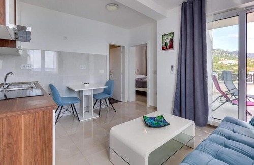 Starigrad Apartment | Beautiful and modern apartment with stunning sea views.