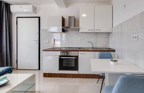 Starigrad Apartment | Beautiful and modern apartment with stunning sea views.