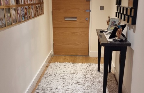 Whittington Apartment | Beautiful and Modern Apartment in North London