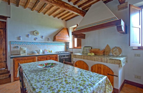 Monteroni d'Arbia Apartment | Beautiful apartment for 5 guests with pool, WIFI, panoramic view and parking, close to Siena