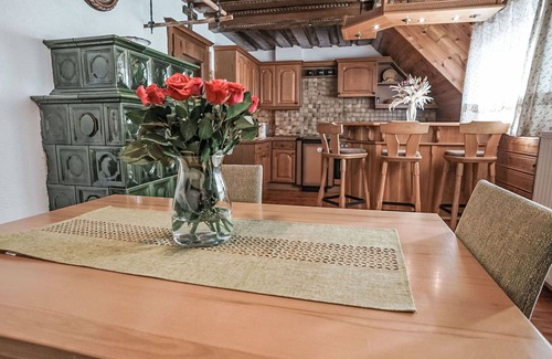 Oeblarn Villa | Beautiful apartment in villa for 4 people with WIFI, TV and balcony