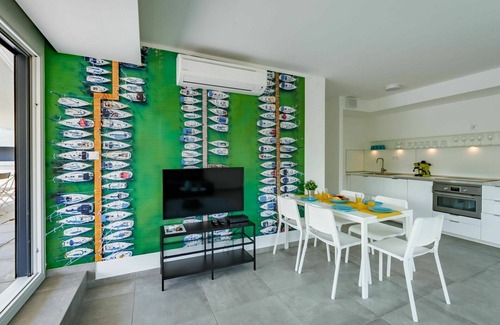 Balatonszemes Apartment | Beautiful apartment for 6 guests with pool, A/C, WIFI, TV, terrace and pets allowed