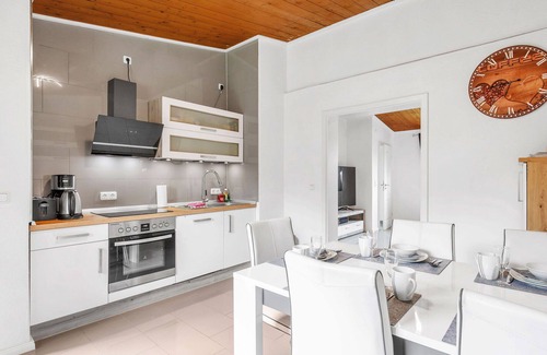Oberndorf Apartment | Beautiful apartment for 6 people with WIFI, TV and patio
