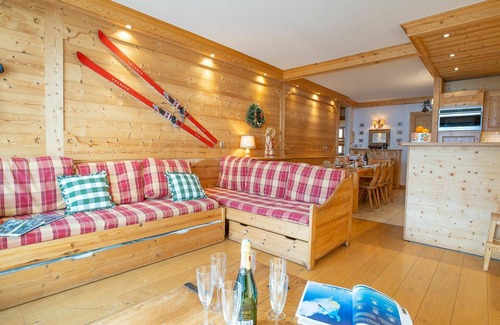 Tignes Apartment | Beautiful apartment for 8 people with WIFI, TV and balcony