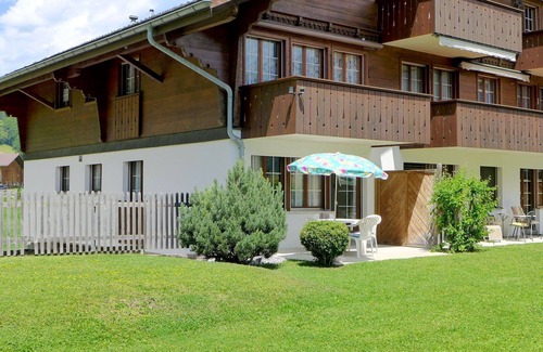 Zweisimmen Apartment | Beautiful apartment for 4 people with WIFI, TV and terrace