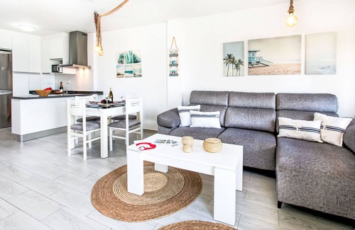 Salobrena Apartment | Beautiful apartment for 4 guests with WIFI, pool, A/C, TV, terrace and parking