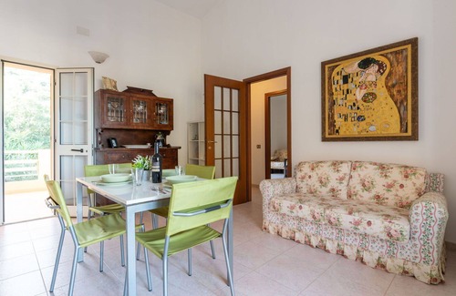 Muravera Apartment | Beautiful apartment for 6 guests with A/C, hot tub, TV, balcony, panoramic view and parking