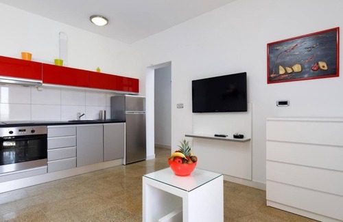 Stobrec Apartment | Beautiful Apartment for 3 Adults Next to the Beach