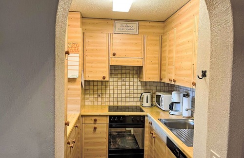 Salouf Apartment | Beautiful apartment for 4 people with WIFI, pool, TV, balcony, pets allowed and panoramic view