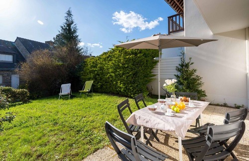 Morbihan Apartment | Beautiful apartment for 4 guests with WIFI, TV, terrace and parking