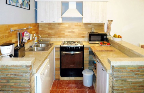 Matohanci Apartment | Beautiful apartment for 3 people with WIFI, A/C, pool, TV, terrace and pets allowed