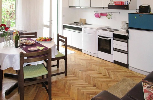 Mosenice Apartment | Beautiful apartment for 4 guests with WIFI, TV, terrace and parking