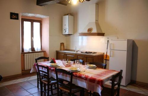 Santarello Apartment | Beautiful apartment for 4 people with WIFI, pool, pets allowed and parking