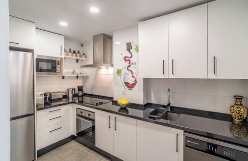 Guadalmar Apartment | Beautiful apartment in front of the sea, wifi, air conditioning, smart TV