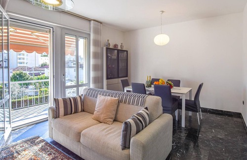 Abano Terme Apartment | Beautiful Apartment in Abano Terme With Wifi and 2 Bedrooms