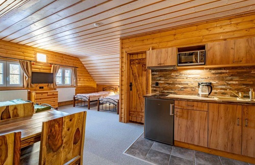Rokytnice nad Jizerou Villa | Beautiful apartment in villa for 12 guests with WIFI, TV, patio, pets allowed and panoramic view