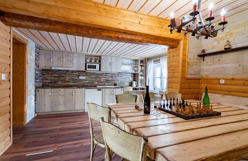 Rokytnice nad Jizerou Villa | Beautiful apartment in villa for 12 guests with WIFI, TV, patio, pets allowed and panoramic view