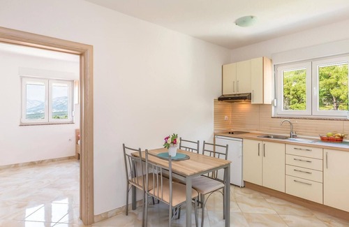 Bratus Apartment | Beautiful apartment in Krvavica