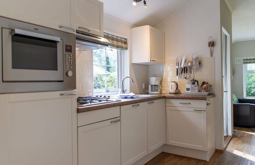 Municipality of Dalfsen House | Beautiful apartment in villa for 4 people with pool, WIFI, TV and terrace