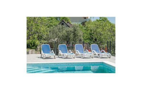 Omis Apartment | Beautiful Apartment In Omis
