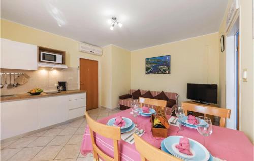 Vinkuran Apartment | Beautiful Apartment In Pula With Wifi