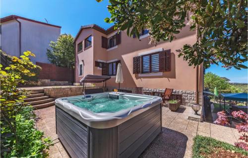 Vinkuran Apartment | Beautiful Apartment In Pula With Wifi