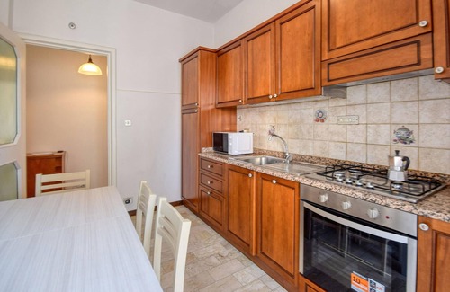 Recco Apartment | Beautiful apartment in Recco with WiFi